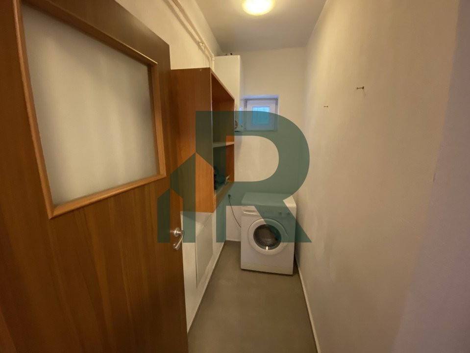 Apartament decomandat cu 2 camere si balcon in Cartierul Lazaret