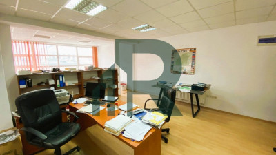 Spatiu open-space generos pretabil birou in zona centrala din Sibiu