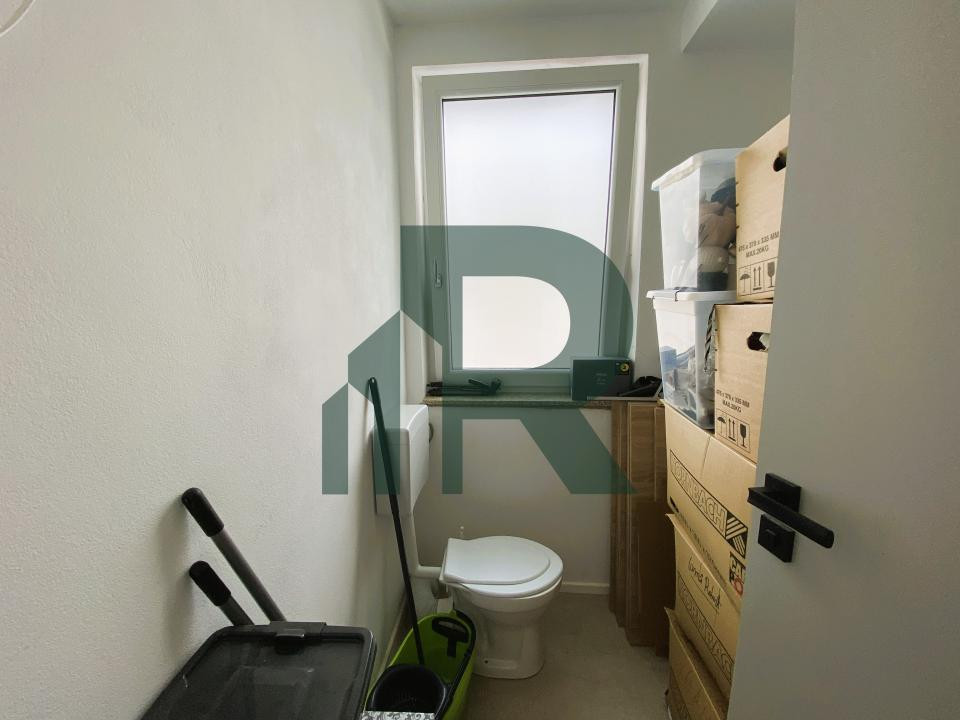 Duplex cu 4 camere 2 bai si curte libera 200 mp in Cisnadie