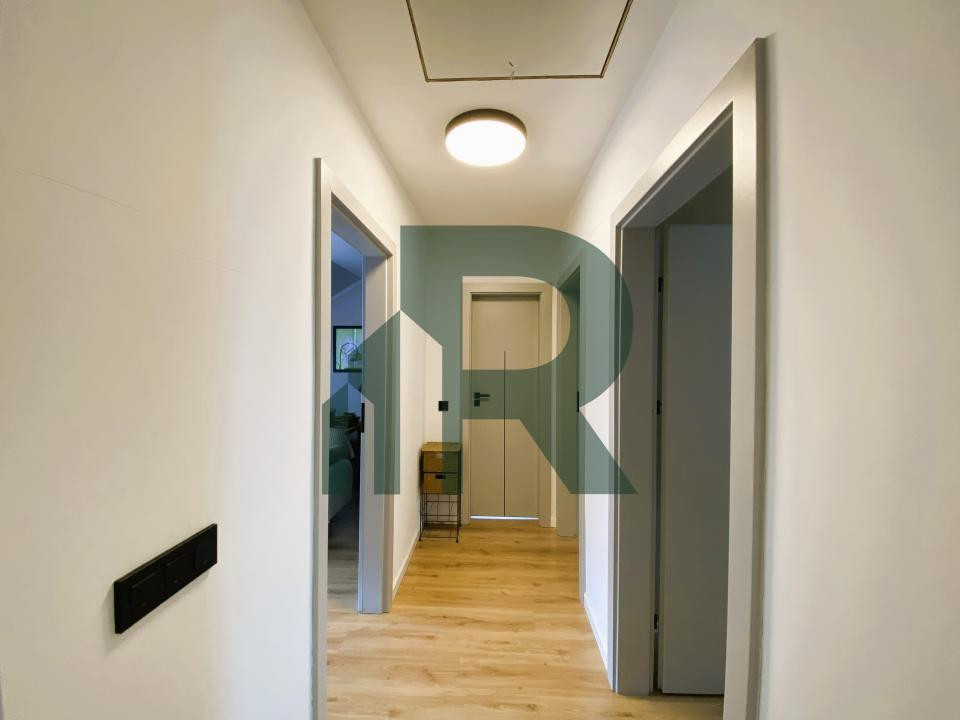 Duplex cu 4 camere 2 bai si curte libera 200 mp in Cisnadie