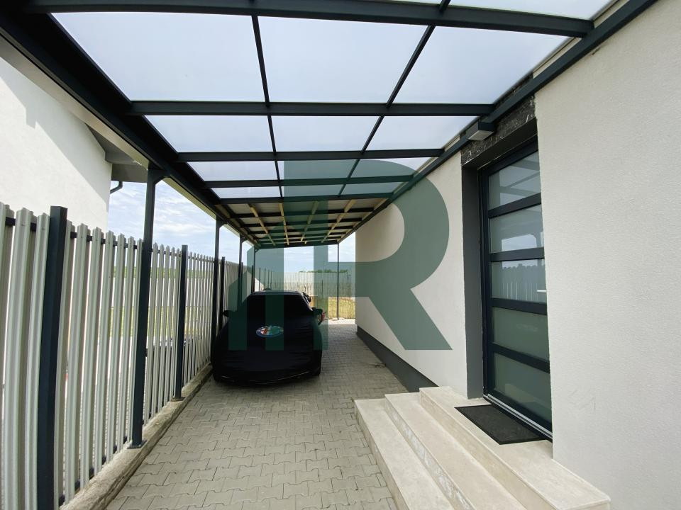 Duplex cu 4 camere 2 bai si curte libera 200 mp in Cisnadie
