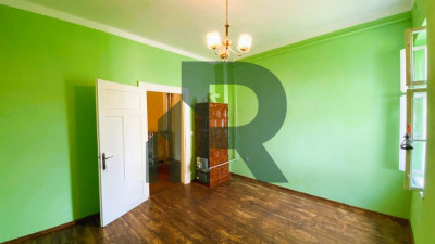 Casa individuala cu 3 camere si teren 1200 mp in Avrig