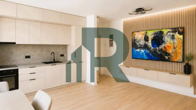Apartament de lux 3 camere balcon si parcare privata Dna Stanca