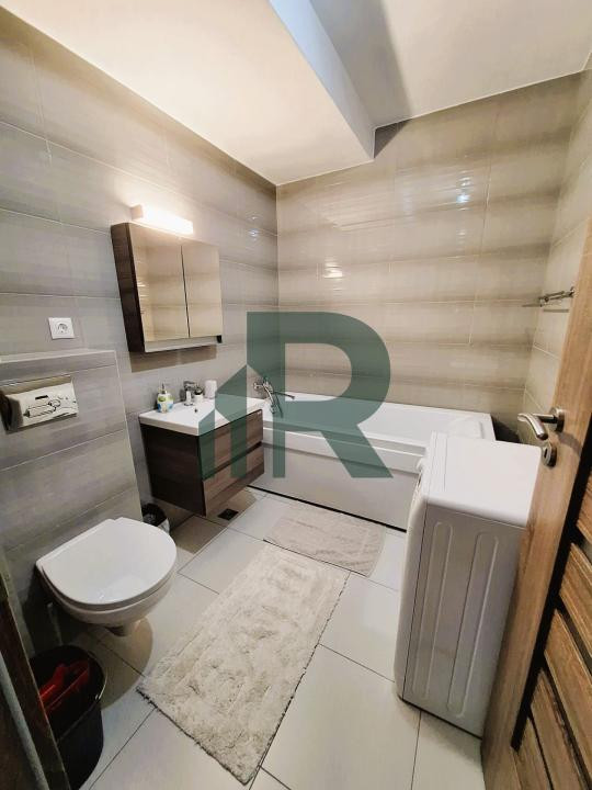 Apartament cu 2 dormitoare balcon si parcare privata pe Doamna Stanca