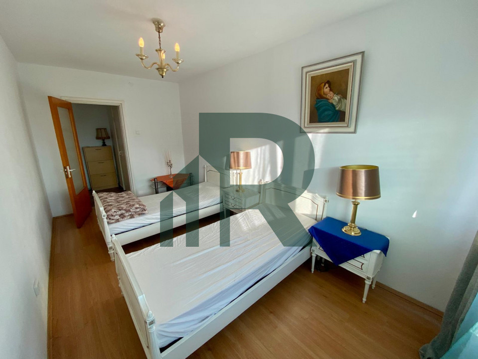 Apartament cu 3 camere si balcon generos pe Mihai Viteazul 